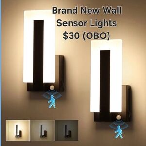 Wall Sensor Light in Black and White - Unbranded